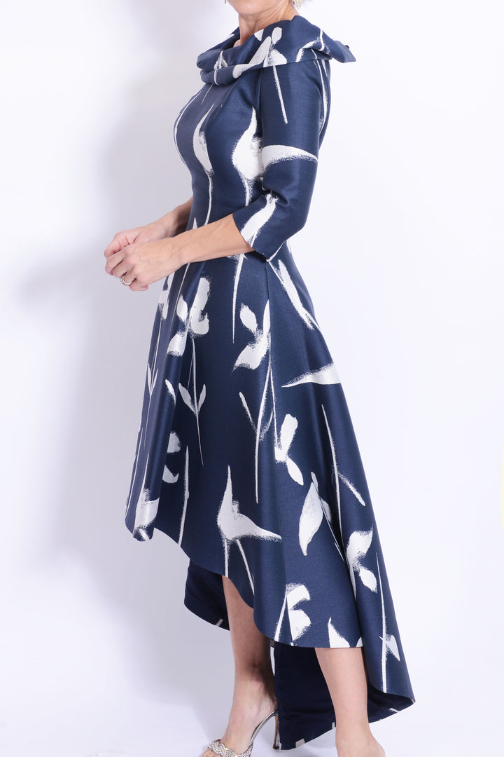 Fely Campo 17128 - Dipped hem print dress