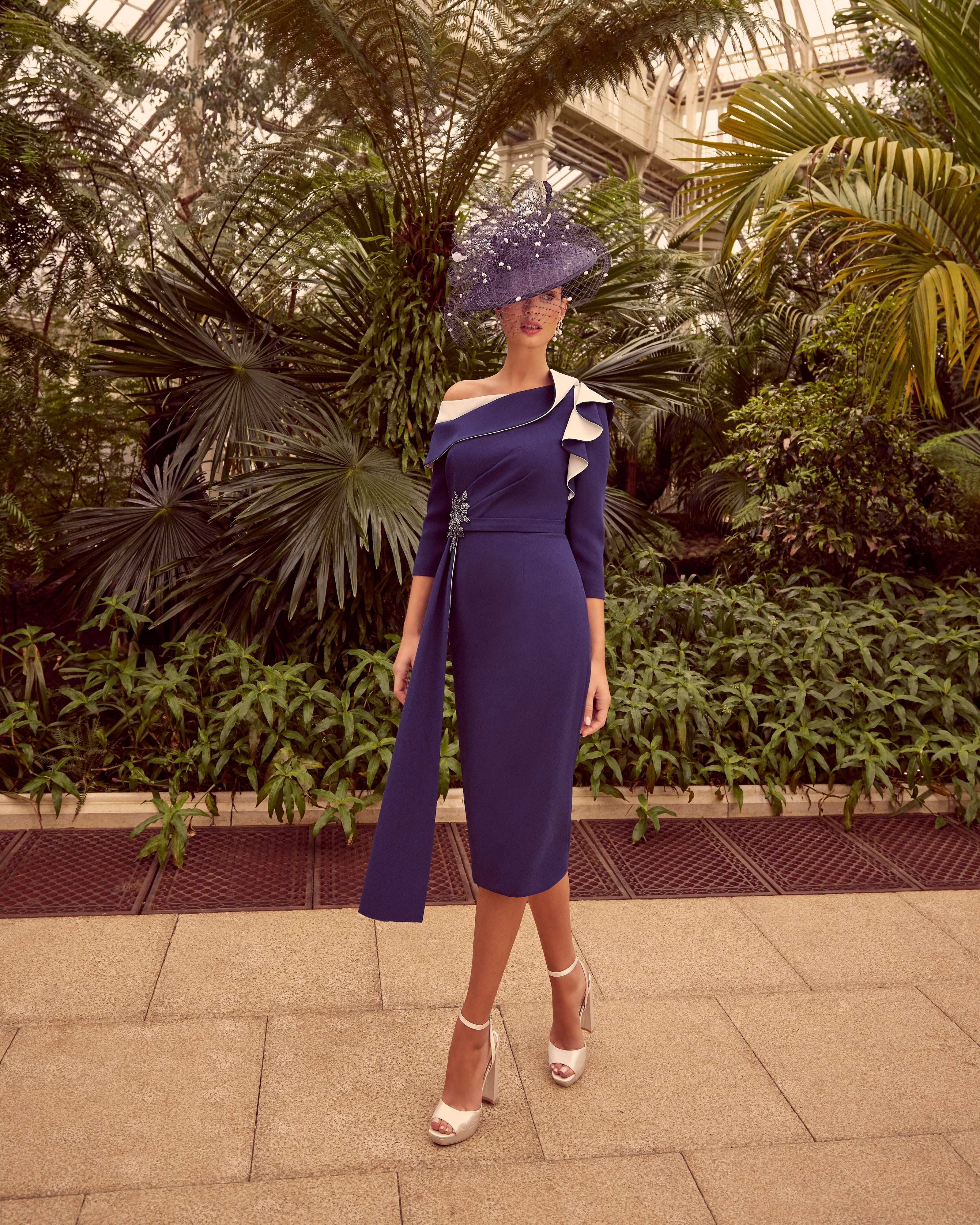 Champagne Wedding Navy And Cream Mother Of The Bride Outfits Veni