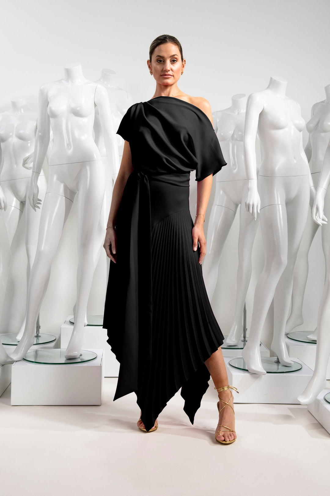 Kevan Jon - Mila - Black